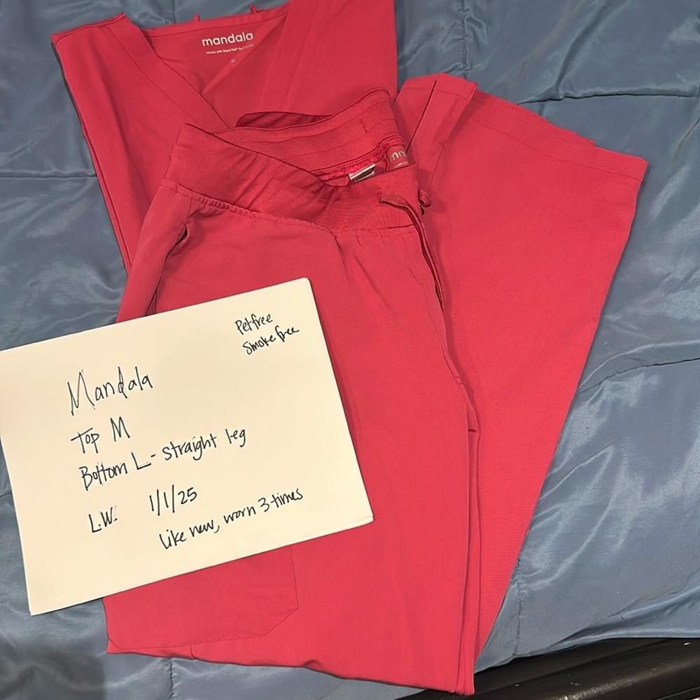 Mandala like new scrubs 
M/L
Raspberry pink